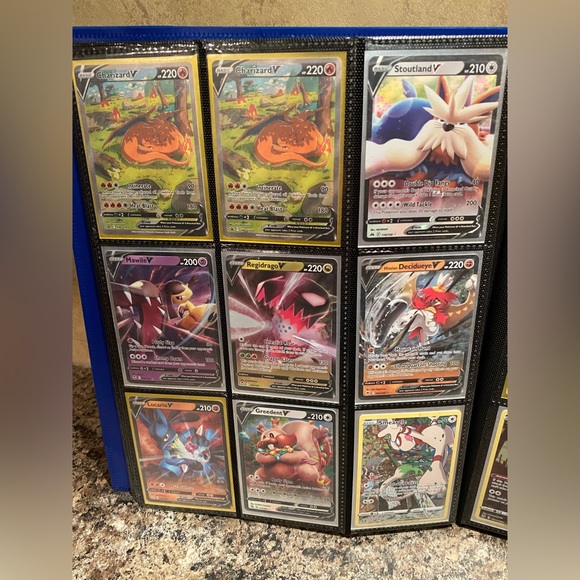 Pokémon Collection - Picture 6 of 16
